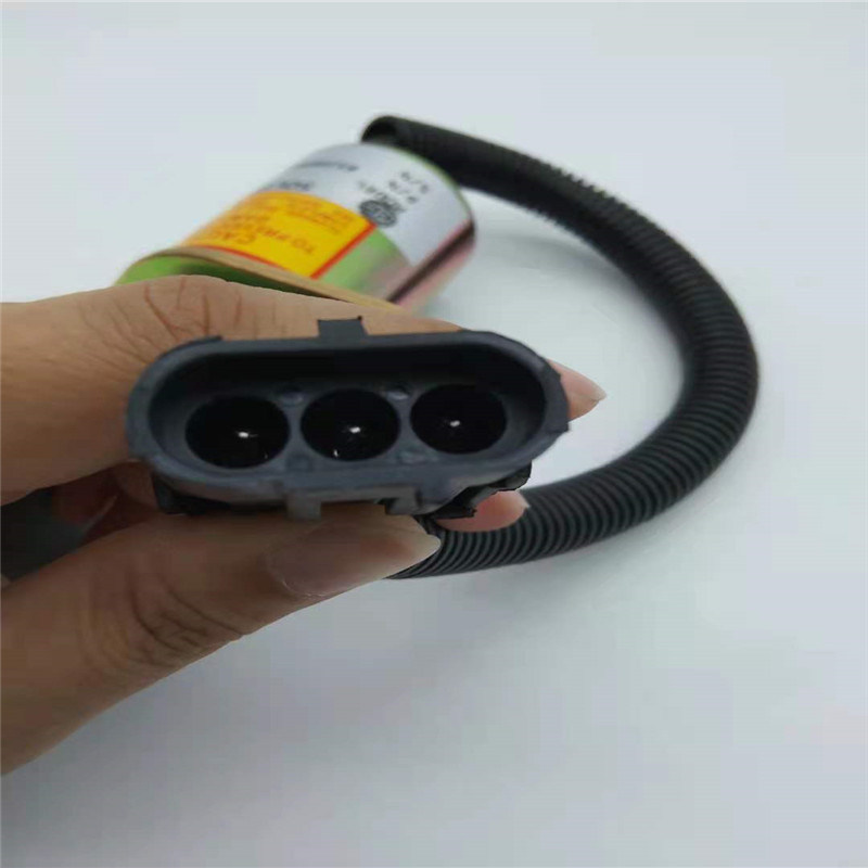 612600180175 DOOSAN DX50 휠 로더 엔진 부품 블랙 플러그에 적합한 스톱 솔레노이드 밸브