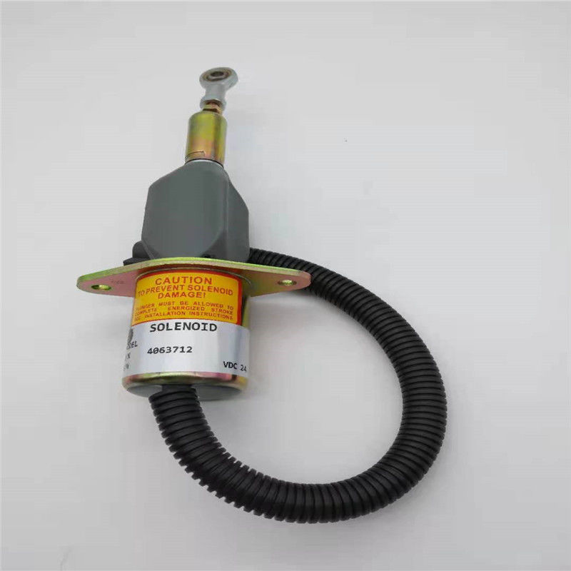 4063712 KOMATSU PC300-7 360-7 삼각형 플러그에 맞는 스톱 솔레노이드 밸브