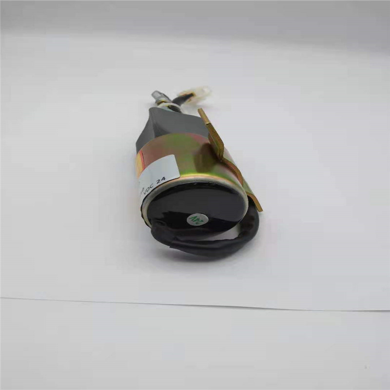 6108-1115030 YUCHAI YC85 YC135 굴착기 엔진을 위해 적당한 정지 솔레노이드 벨브 24V