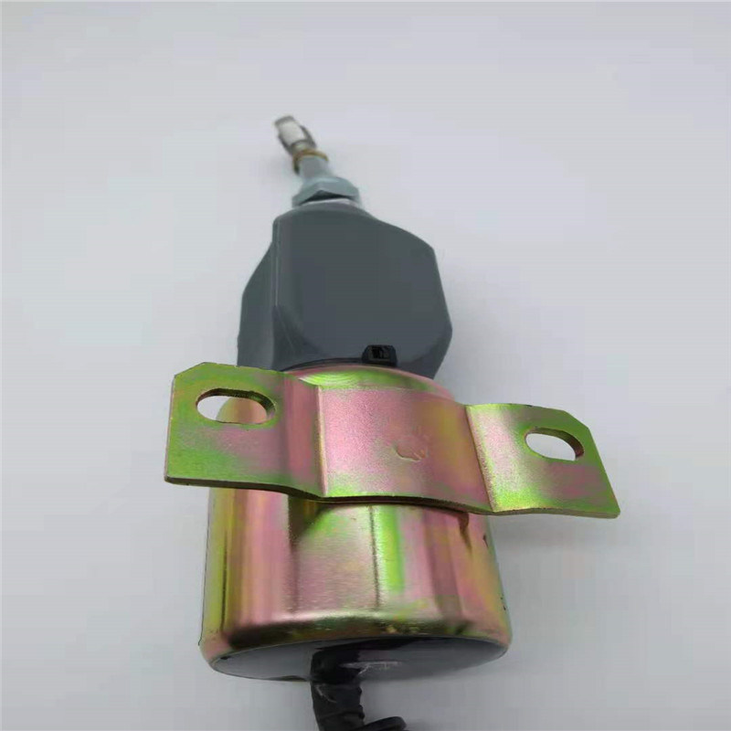 B4000-1115030 DCEC YUCHAI 엔진 YC4110/6108/4018/4105/4112에 적합한 정지 솔레노이드 밸브