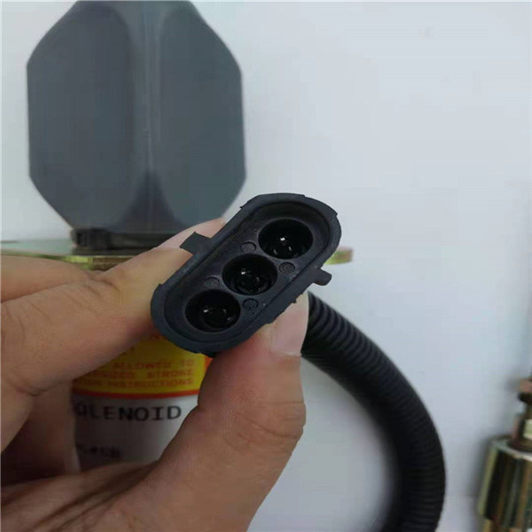 3935458 디젤 연료 엔진 5.9L 8.3L 4BT 6BT 12V에 적합한 스톱 솔레노이드 밸브