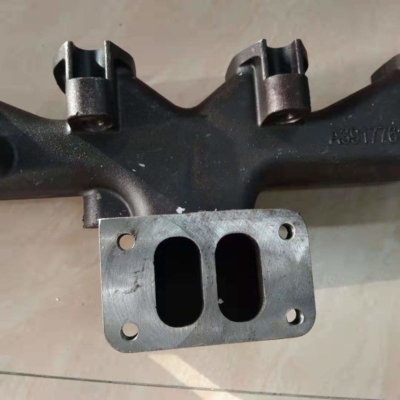 YUBP-00785 굴착기 마모 부품 6D102 현대 R225LC-7 디젤 엔진용 매니폴드 배기