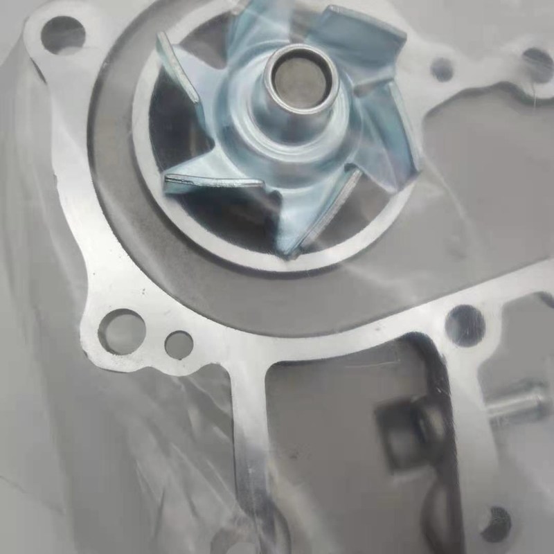 1K321-73030 물 펌프는 KX151 KX161 엔진 V2403 4D87 PC56 굴삭기 굴착기 지게차 부분에 적합합니다